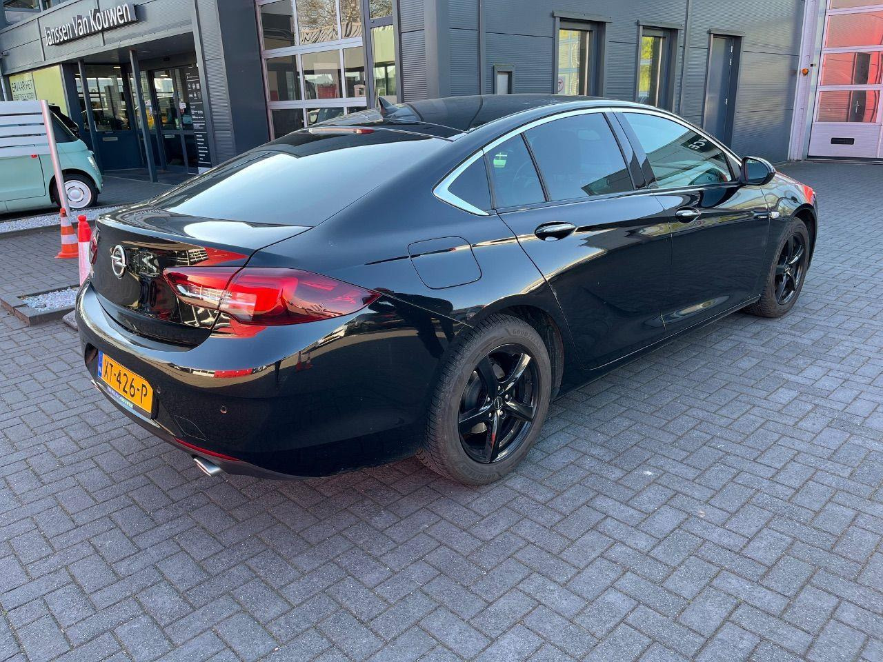 Opel Insignia Grand Sport 1.6 Turbo Business Executive | 2019 | 198.548 km | XT426P | NAP: Logisch - Schrägheck: das Bild 4 Opel Insignia Grand Sport 1.6 Turbo Business Executive | 2019 | 198.548 km | XT426P | NAP: Logisch - Schrägheck: das Bild 4
