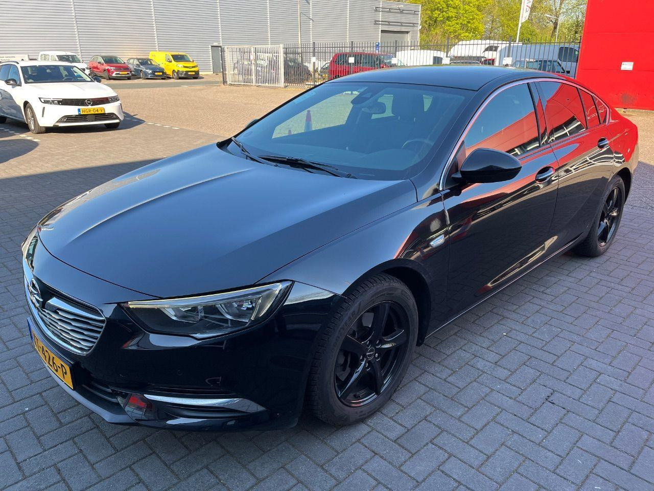 Opel Insignia Grand Sport 1.6 Turbo Business Executive | 2019 | 198.548 km | XT426P | NAP: Logisch - Schrägheck: das Bild 1 Opel Insignia Grand Sport 1.6 Turbo Business Executive | 2019 | 198.548 km | XT426P | NAP: Logisch - Schrägheck: das Bild 1