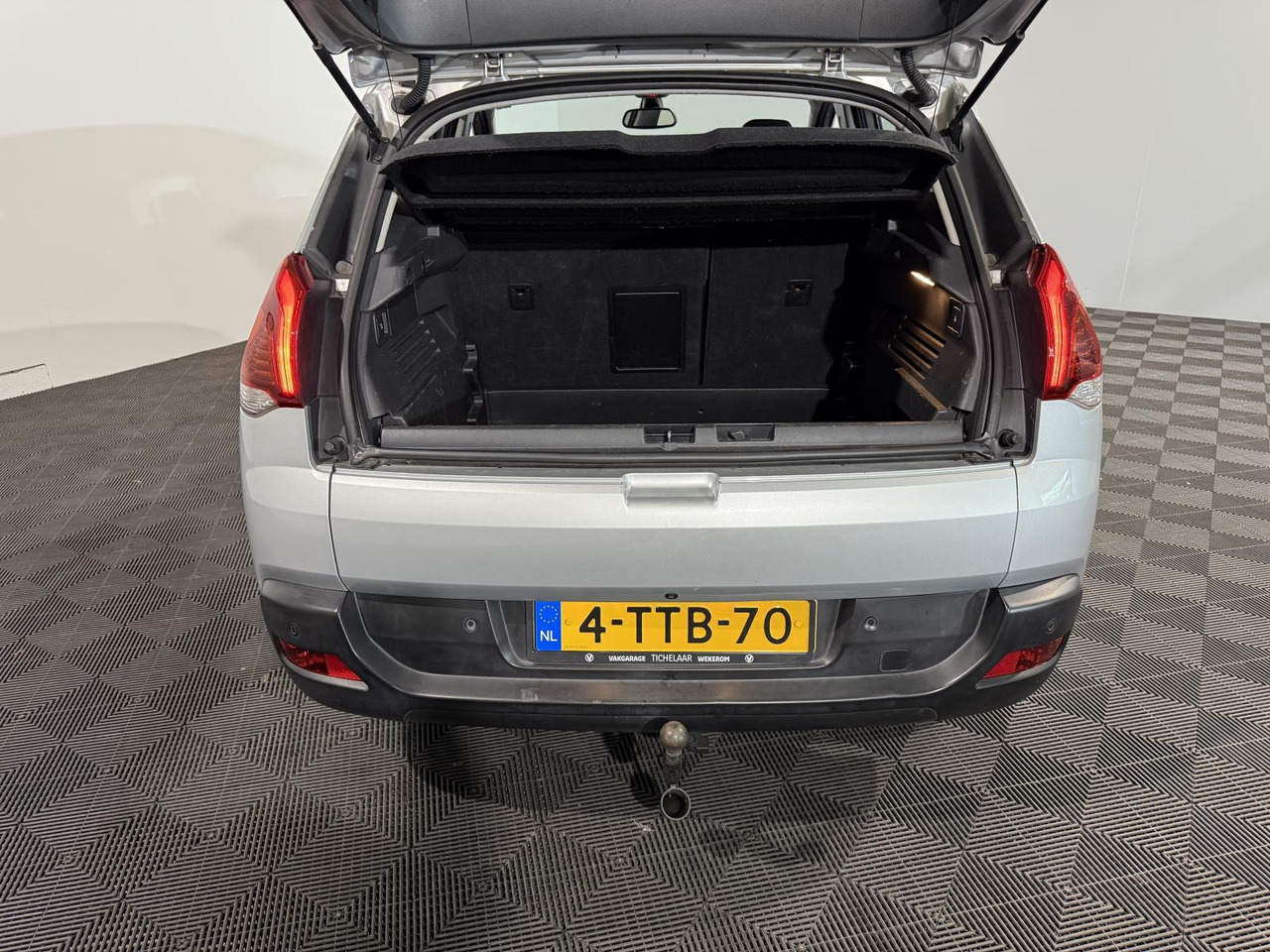 Peugeot 3008 1.6 THP Active | 2014 | 199.032 km | 4-TTB-70 - SUV/ Geländewagen: das Bild 5 Peugeot 3008 1.6 THP Active | 2014 | 199.032 km | 4-TTB-70 - SUV/ Geländewagen: das Bild 5