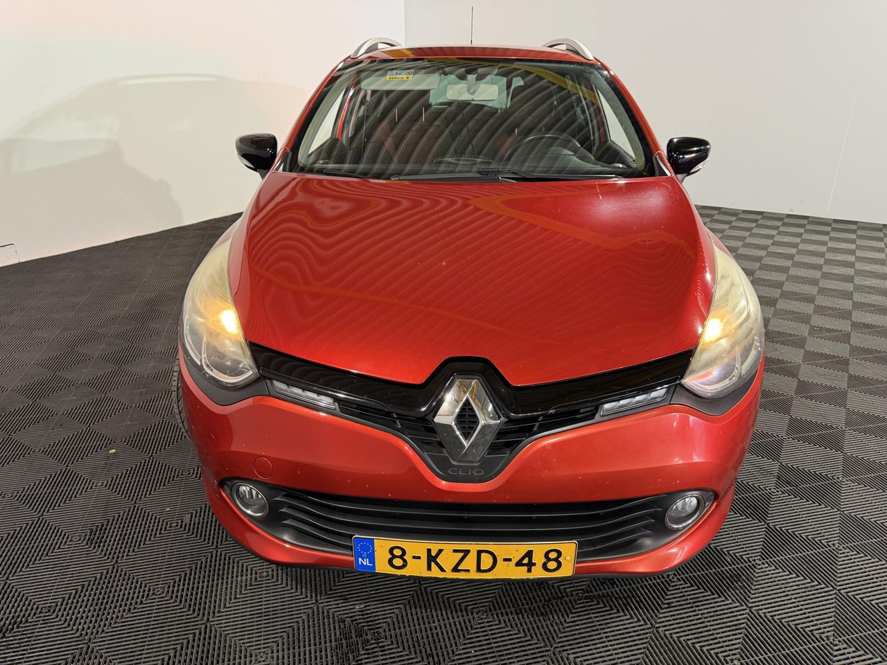 Renault | Clio Estate | 0.9 TCe Expression | 2013 | 217.223 km | 8KZD48 | Logisch - PKW: das Bild 5 Renault | Clio Estate | 0.9 TCe Expression | 2013 | 217.223 km | 8KZD48 | Logisch - PKW: das Bild 5