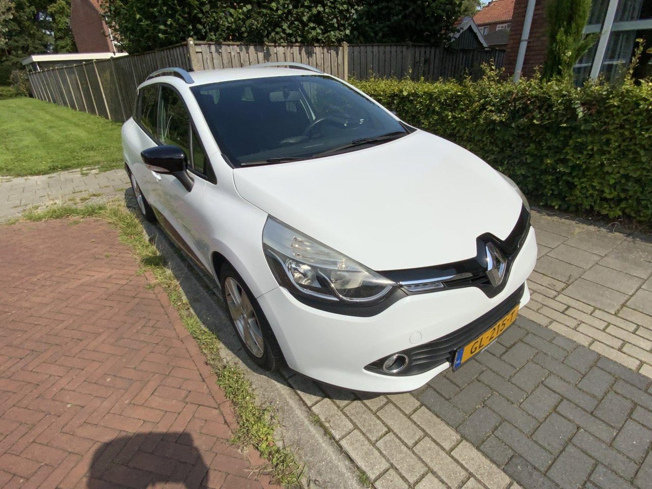 Renault | Clio Estate | 0.9 TCe Expression | 2015 | 120.426 km | GL-215-T - PKW: das Bild 3 Renault | Clio Estate | 0.9 TCe Expression | 2015 | 120.426 km | GL-215-T - PKW: das Bild 3