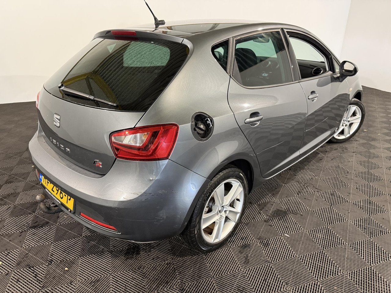 SEAT | Ibiza | 1.0 EcoTSI FR Connect | 2015 | 138.360 km | HF296P | Logisch - Schrägheck: das Bild 2 SEAT | Ibiza | 1.0 EcoTSI FR Connect | 2015 | 138.360 km | HF296P | Logisch - Schrägheck: das Bild 2