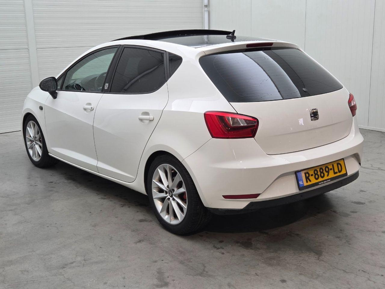 SEAT Ibiza 1.0 EcoTSI FR Connect | 2017 | 165.376 km | R889LD | NAP: Geen oordeel - Schrägheck: das Bild 3 SEAT Ibiza 1.0 EcoTSI FR Connect | 2017 | 165.376 km | R889LD | NAP: Geen oordeel - Schrägheck: das Bild 3