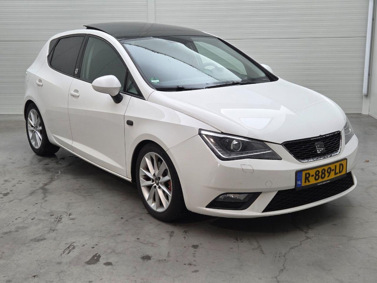 SEAT Ibiza 1.0 EcoTSI FR Connect | 2017 | 165.376 km | R889LD | NAP: Geen oordeel - Schrägheck: das Bild 2 SEAT Ibiza 1.0 EcoTSI FR Connect | 2017 | 165.376 km | R889LD | NAP: Geen oordeel - Schrägheck: das Bild 2