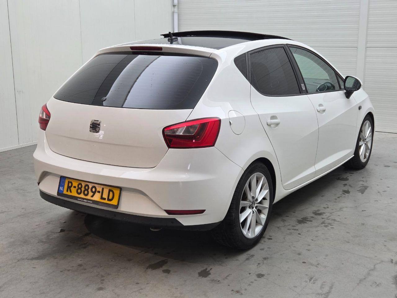 SEAT Ibiza 1.0 EcoTSI FR Connect | 2017 | 165.376 km | R889LD | NAP: Geen oordeel - Schrägheck: das Bild 4 SEAT Ibiza 1.0 EcoTSI FR Connect | 2017 | 165.376 km | R889LD | NAP: Geen oordeel - Schrägheck: das Bild 4