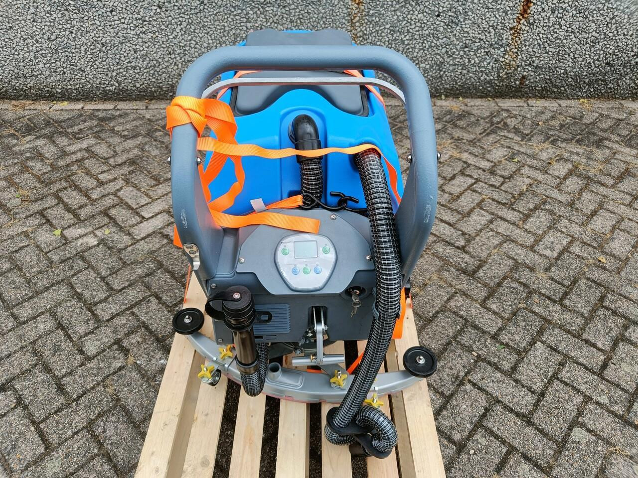 Schrob/ Veegmachine Nieuw - Reinigungsmaschine: das Bild 5 Schrob/ Veegmachine Nieuw - Reinigungsmaschine: das Bild 5