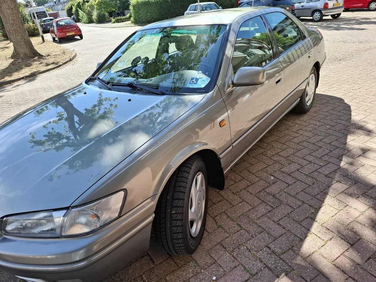 Toyota | Camry | 2.2i GL | 1998 | 122.000 km | TNLB06 | Logisch - Limousine: das Bild 1 Toyota | Camry | 2.2i GL | 1998 | 122.000 km | TNLB06 | Logisch - Limousine: das Bild 1