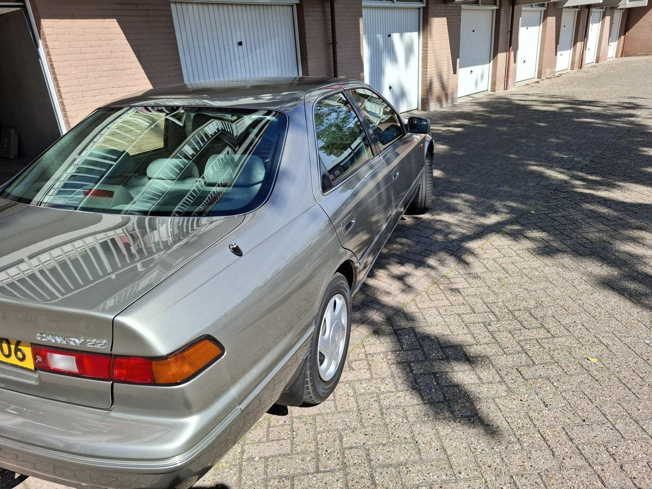 Toyota | Camry | 2.2i GL | 1998 | 122.000 km | TNLB06 | Logisch - Limousine: das Bild 4 Toyota | Camry | 2.2i GL | 1998 | 122.000 km | TNLB06 | Logisch - Limousine: das Bild 4