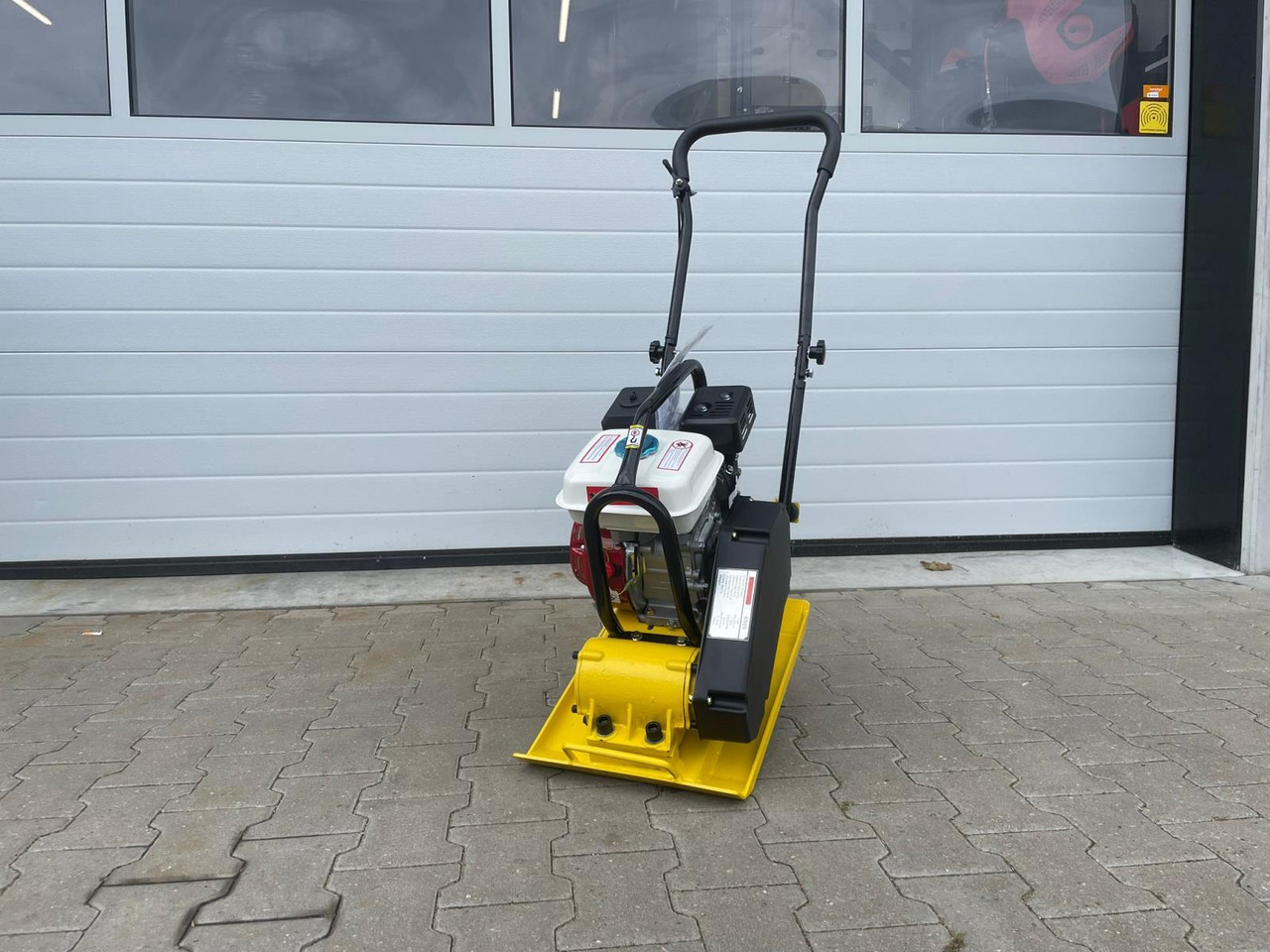 Trilplaat Nürnberg - Werkstattgerät: das Bild 2 Trilplaat Nürnberg - Werkstattgerät: das Bild 2