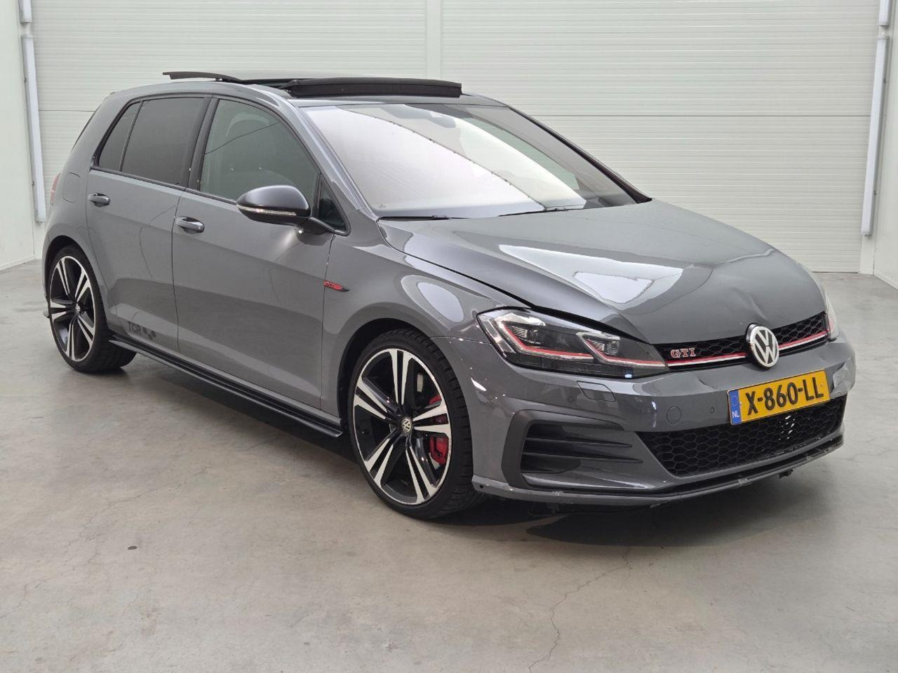 Volkswagen Golf 2.0 TSI GTI TCR | 2019 | 113.939 km | Automaat | X860LL | NAP: Geen oordeel - Schrägheck: das Bild 2 Volkswagen Golf 2.0 TSI GTI TCR | 2019 | 113.939 km | Automaat | X860LL | NAP: Geen oordeel - Schrägheck: das Bild 2