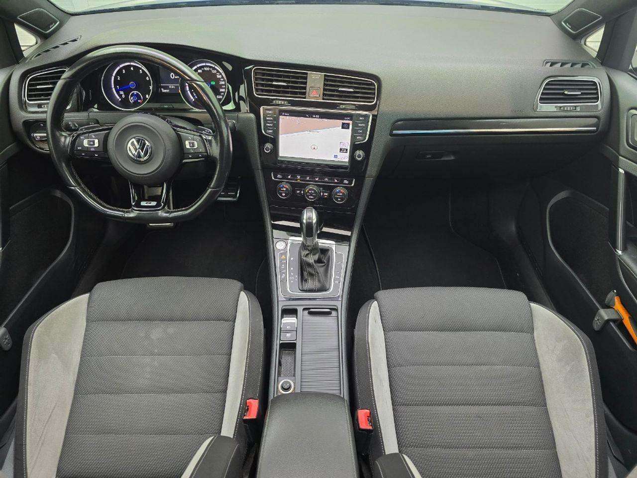 Volkswagen Golf 2.0 TSI R 4Motion | 2015 | 180.957 km | Automaat | GP228L | NAP: Logisch - Schrägheck: das Bild 5 Volkswagen Golf 2.0 TSI R 4Motion | 2015 | 180.957 km | Automaat | GP228L | NAP: Logisch - Schrägheck: das Bild 5