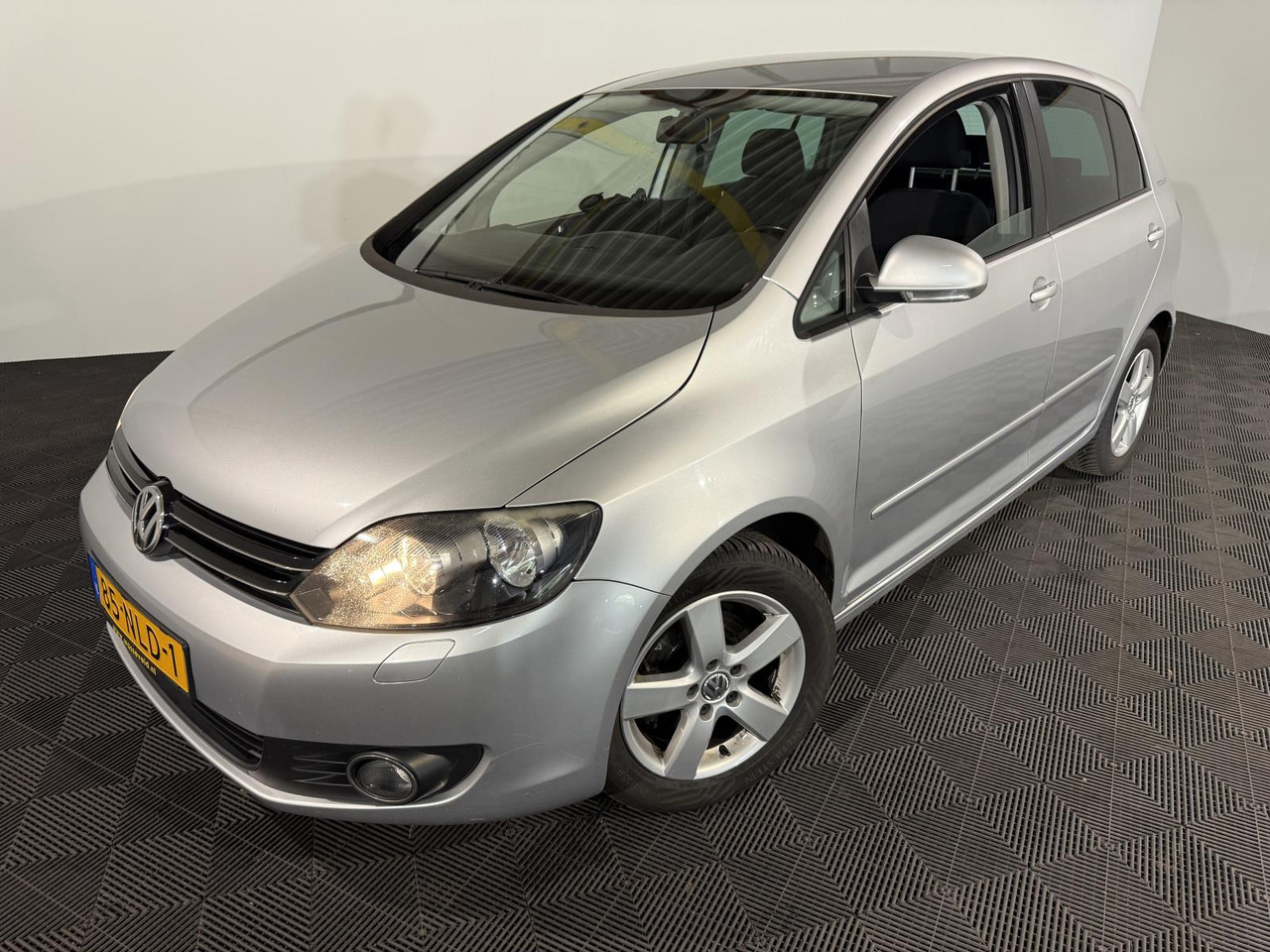 Volkswagen Golf Plus 1.2 TSI Tour II BlueMotion | 2010 | 184.829 km | 85-NLD-1 - PKW: das Bild 1 Volkswagen Golf Plus 1.2 TSI Tour II BlueMotion | 2010 | 184.829 km | 85-NLD-1 - PKW: das Bild 1