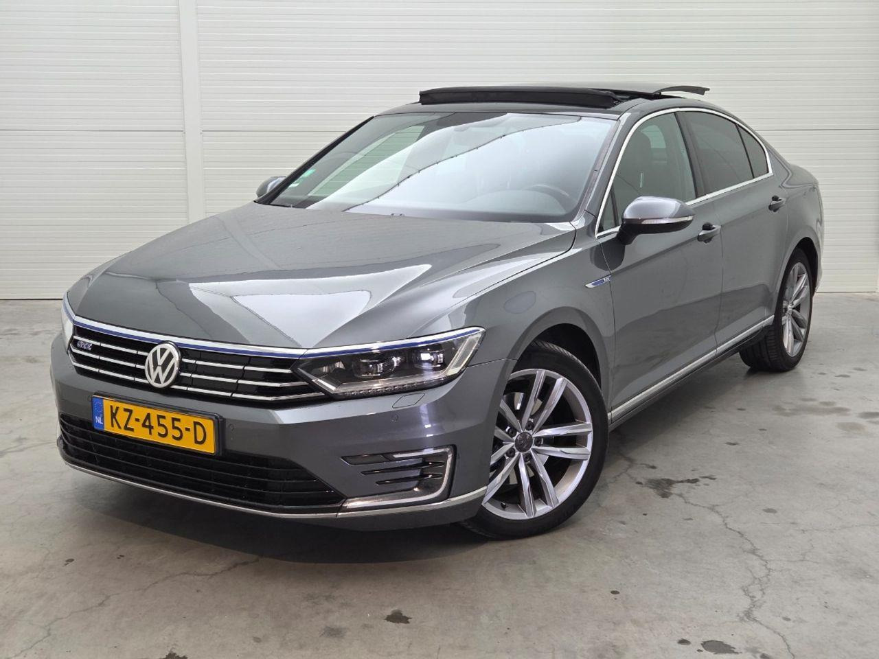 Volkswagen Passat 1.4 TSI GTE Connected Series Plus | 2016 | 354.708 km | KZ455D | NAP: Logisch - Limousine: das Bild 1 Volkswagen Passat 1.4 TSI GTE Connected Series Plus | 2016 | 354.708 km | KZ455D | NAP: Logisch - Limousine: das Bild 1