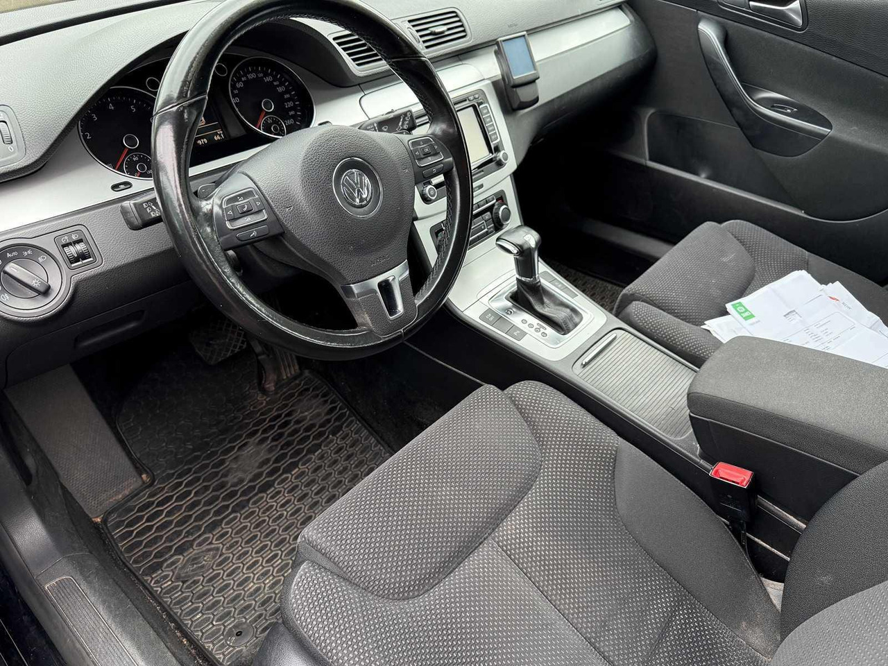 Volkswagen | Passat Variant | 1.4 TSI Comfortline BlueMotion | 2010 | 220.978 km | 44KPL3 | Automaat | Logisch - PKW: das Bild 5 Volkswagen | Passat Variant | 1.4 TSI Comfortline BlueMotion | 2010 | 220.978 km | 44KPL3 | Automaat | Logisch - PKW: das Bild 5