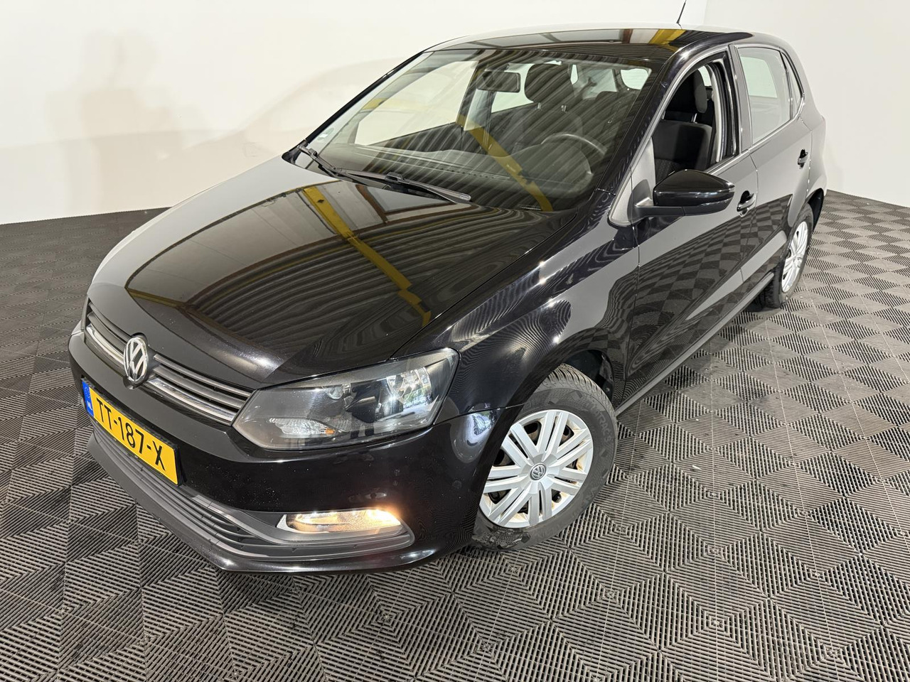 Volkswagen | Polo | 1.0 Comfortline Connected Series | 2017 | 178.442 km | TT187X | Geen oordeel - Schrägheck: das Bild 1 Volkswagen | Polo | 1.0 Comfortline Connected Series | 2017 | 178.442 km | TT187X | Geen oordeel - Schrägheck: das Bild 1