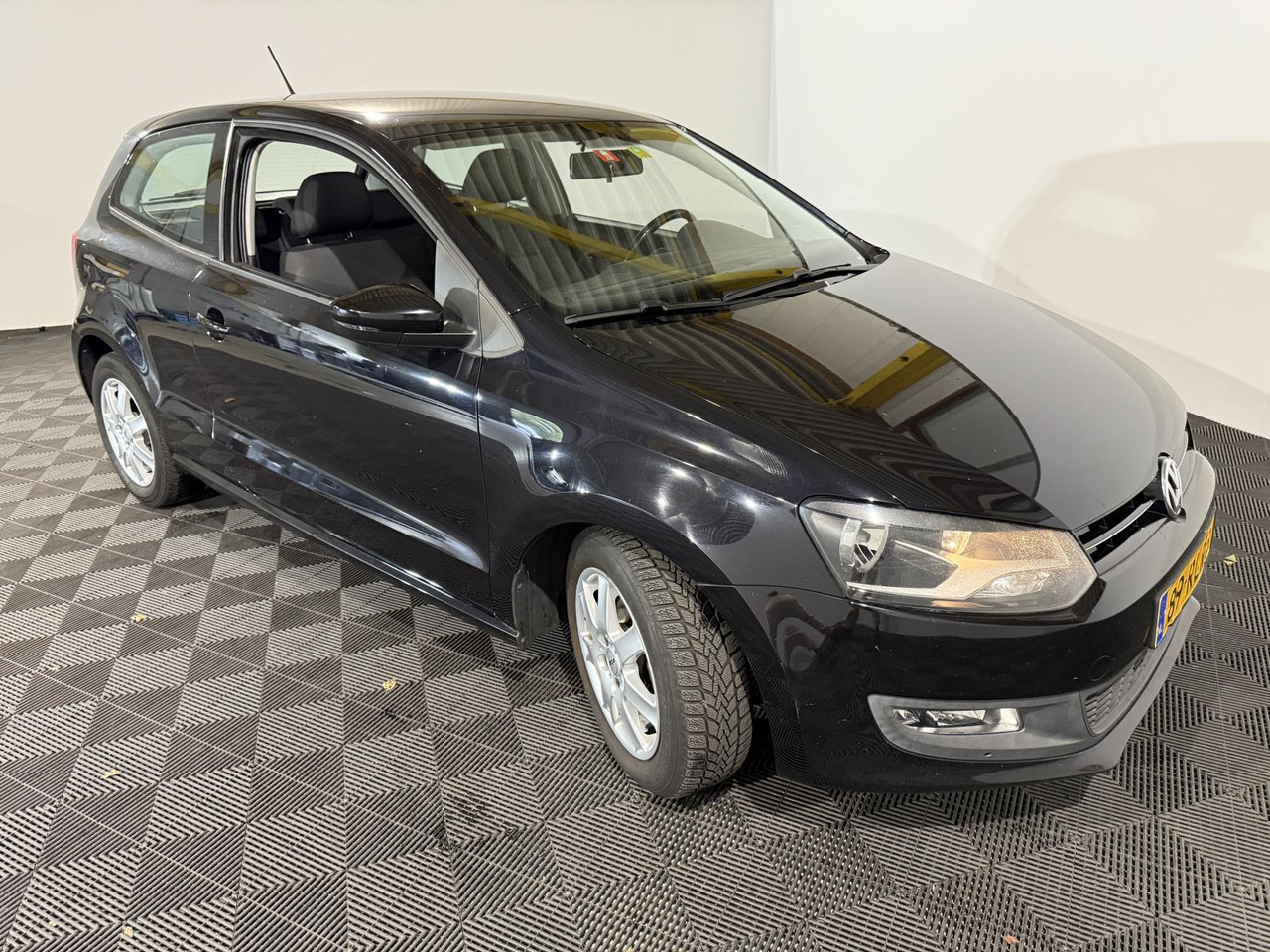 Volkswagen | Polo | 1.2 TSI Comfortline | 2011 | 290.823 km | 89RLR3 | Logisch - Schrägheck: das Bild 3 Volkswagen | Polo | 1.2 TSI Comfortline | 2011 | 290.823 km | 89RLR3 | Logisch - Schrägheck: das Bild 3