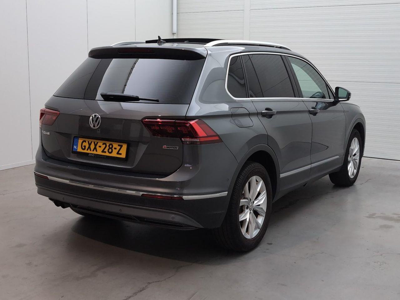 Volkswagen Tiguan 1.4 TSI 4Motion Highline Business R | 2018 | 192.991 km | GXX28Z | NAP: Geen oordeel - SUV/ Geländewagen: das Bild 4 Volkswagen Tiguan 1.4 TSI 4Motion Highline Business R | 2018 | 192.991 km | GXX28Z | NAP: Geen oordeel - SUV/ Geländewagen: das Bild 4