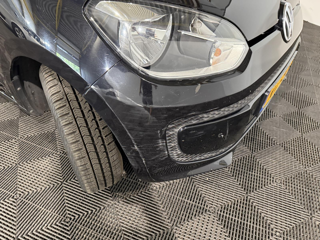 Volkswagen Up 1.0 Move up! BlueMotion | 2015 | 169.625 km | KV-984-T - Schrägheck: das Bild 5 Volkswagen Up 1.0 Move up! BlueMotion | 2015 | 169.625 km | KV-984-T - Schrägheck: das Bild 5