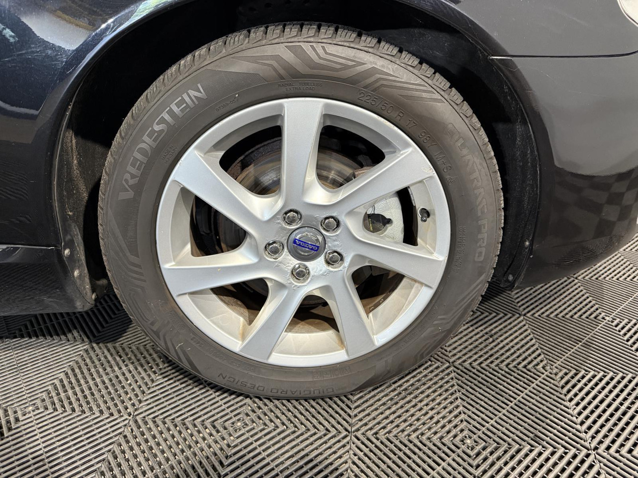 Volvo | V70 | 1.6 D2 Nordic+ | 2014 | 234.121 km | 1XBG53 | Logisch - PKW: das Bild 2 Volvo | V70 | 1.6 D2 Nordic+ | 2014 | 234.121 km | 1XBG53 | Logisch - PKW: das Bild 2