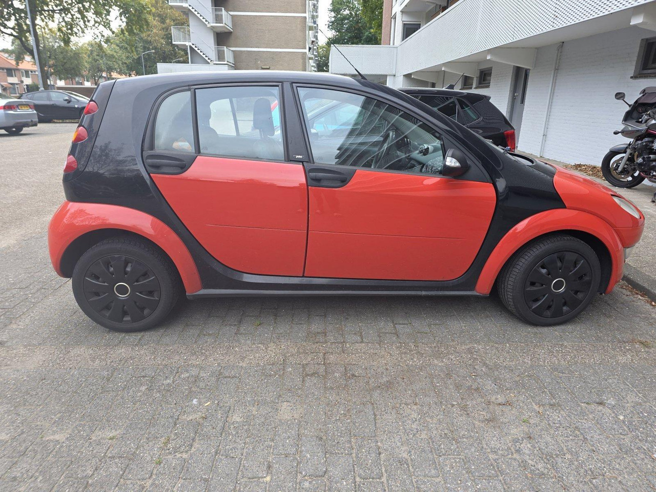 Smart | forfour | 1.1 pulse | 2006 | 234.985 km | 50TDBF | Logisch - Schrägheck: das Bild 2 Smart | forfour | 1.1 pulse | 2006 | 234.985 km | 50TDBF | Logisch - Schrägheck: das Bild 2