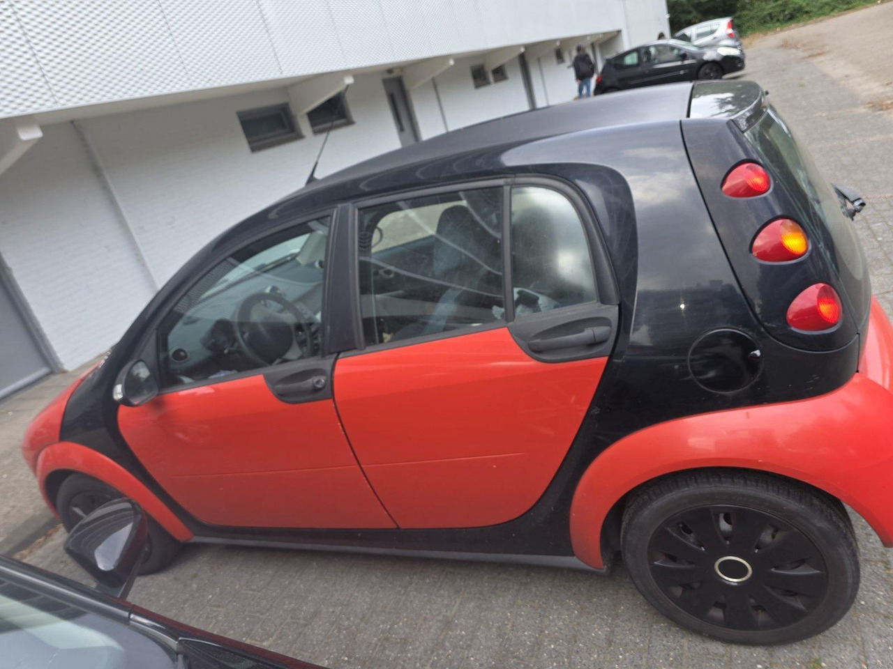 Smart | forfour | 1.1 pulse | 2006 | 234.985 km | 50TDBF | Logisch - Schrägheck: das Bild 4 Smart | forfour | 1.1 pulse | 2006 | 234.985 km | 50TDBF | Logisch - Schrägheck: das Bild 4