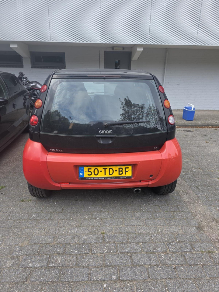 Smart | forfour | 1.1 pulse | 2006 | 234.985 km | 50TDBF | Logisch - Schrägheck: das Bild 3 Smart | forfour | 1.1 pulse | 2006 | 234.985 km | 50TDBF | Logisch - Schrägheck: das Bild 3