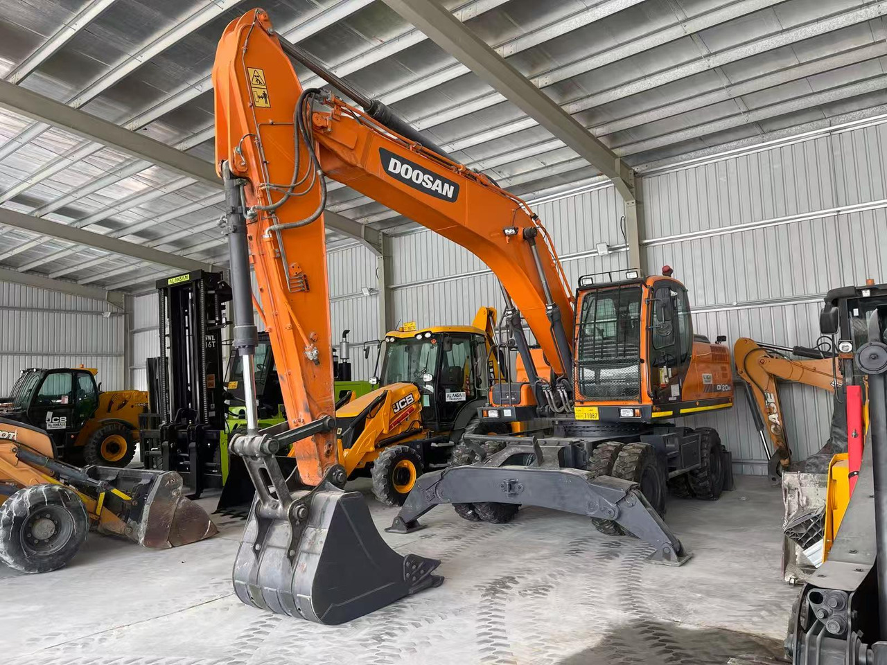 Mobilbagger DOOSAN DX210: das Bild 8
