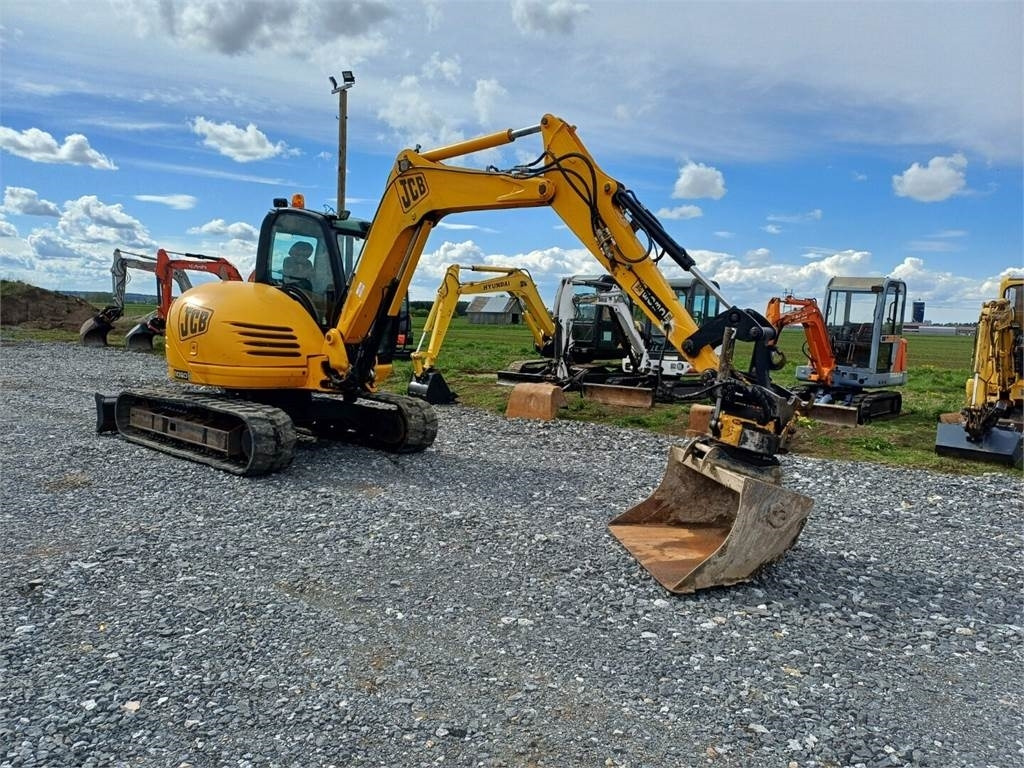 JCB 8080 Engconin pyörittäjällä - Minibagger: das Bild 5 JCB 8080 Engconin pyörittäjällä - Minibagger: das Bild 5