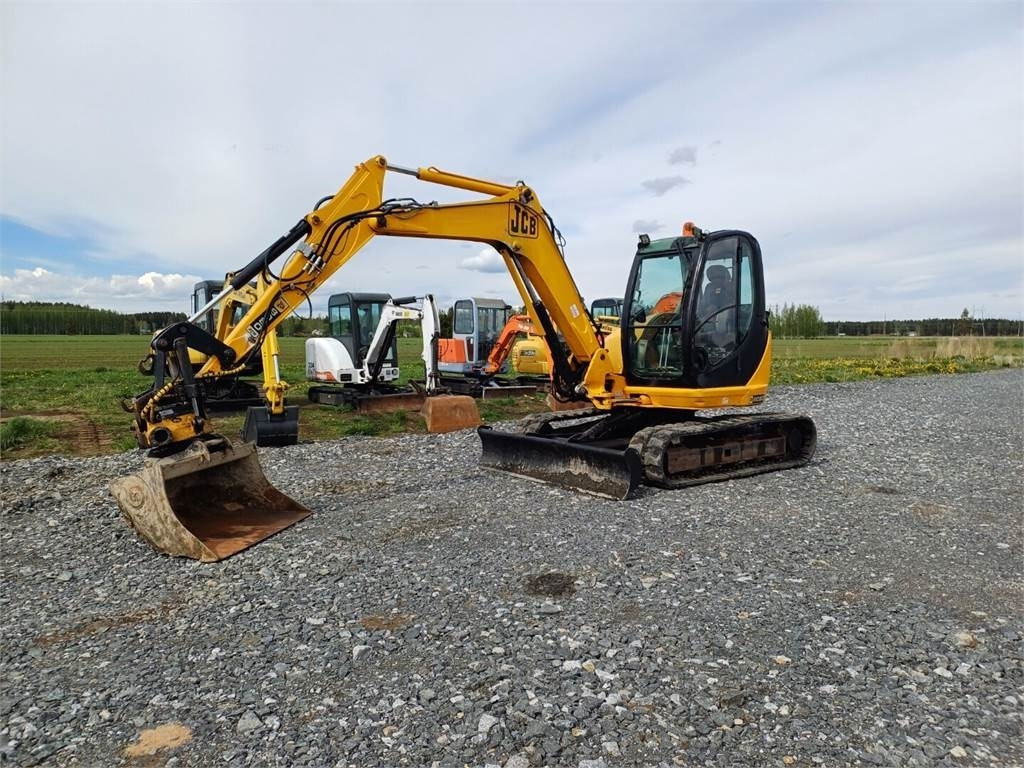 JCB 8080 Engconin pyörittäjällä - Minibagger: das Bild 1 JCB 8080 Engconin pyörittäjällä - Minibagger: das Bild 1