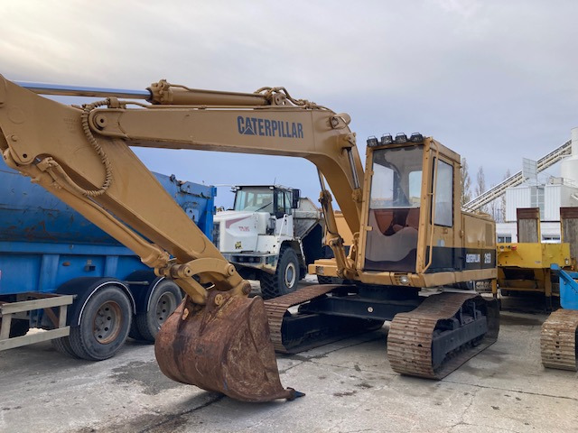 Pelle sur chenilles CATERPILLAR 215 B - Kettenbagger: das Bild 1 Pelle sur chenilles CATERPILLAR 215 B - Kettenbagger: das Bild 1
