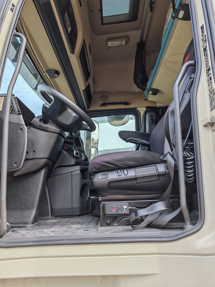 Mercedes-Benz Actros 1848 LS/GIGA/MirrorCam/Retarder/2instock - Sattelzugmaschine: das Bild 4 Mercedes-Benz Actros 1848 LS/GIGA/MirrorCam/Retarder/2instock - Sattelzugmaschine: das Bild 4