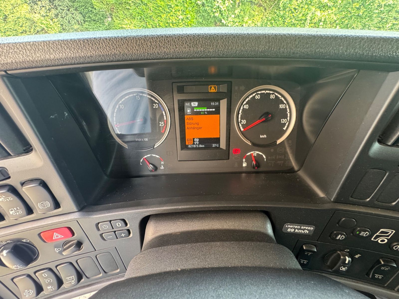 Scania R450/Kupplungspedal/6x2/2xBett/Top-Zustand! - Plane LKW: das Bild 5 Scania R450/Kupplungspedal/6x2/2xBett/Top-Zustand! - Plane LKW: das Bild 5