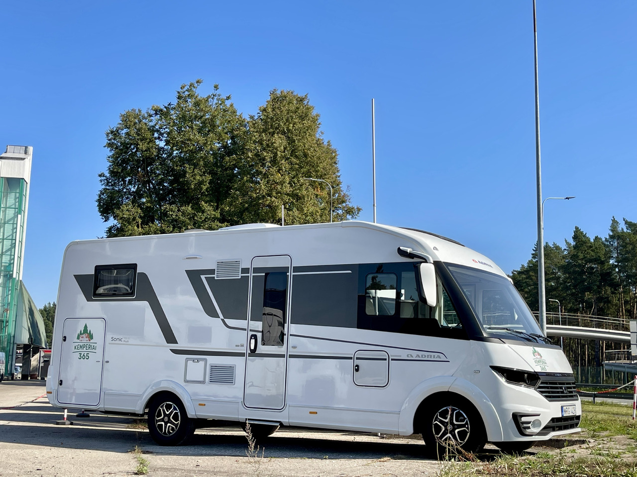 ADRIA Sonic Plus 700SL - Integriertes Wohnmobil: das Bild 2 ADRIA Sonic Plus 700SL - Integriertes Wohnmobil: das Bild 2