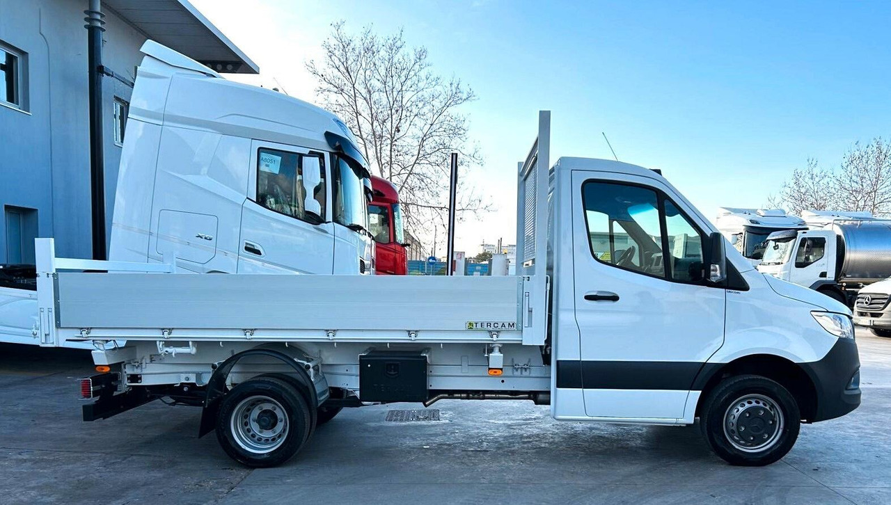 Mercedes 515 T 37/50 PRO Ribaltabile Tril. - Kipper Transporter: das Bild 4 Mercedes 515 T 37/50 PRO Ribaltabile Tril. - Kipper Transporter: das Bild 4