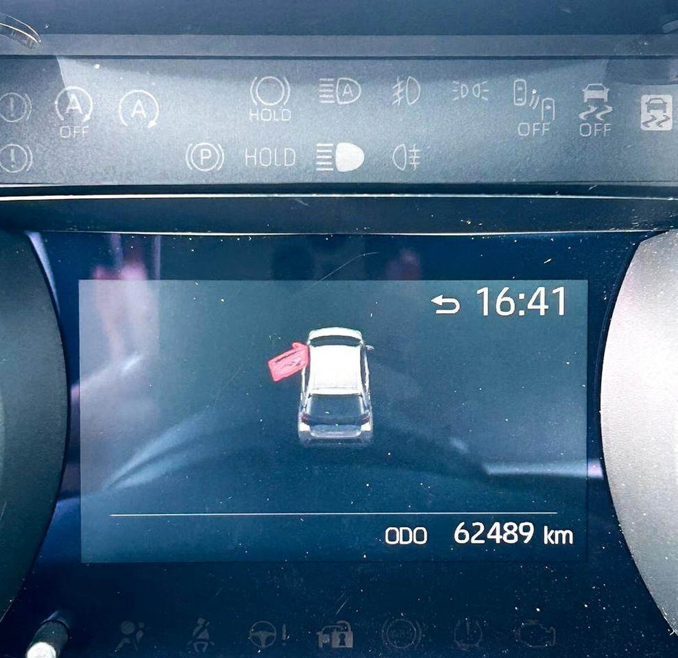 Limousine Toyota Yaris 1.5 Hybrid 5 porte Lounge: das Bild 16