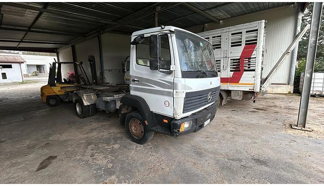 Mercedes-Benz 711 - LKW: das Bild 2 Mercedes-Benz 711 - LKW: das Bild 2