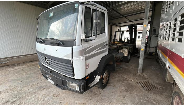 Mercedes-Benz 711 - LKW: das Bild 1 Mercedes-Benz 711 - LKW: das Bild 1