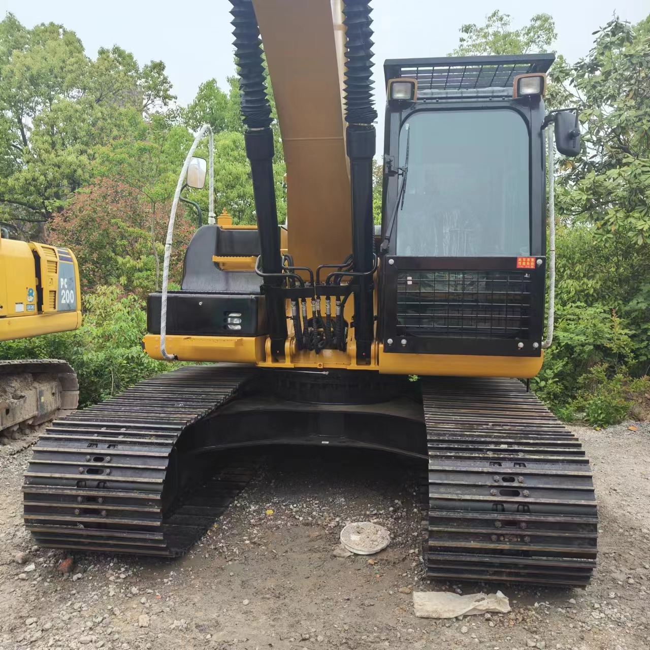 CATERPILLAR 320D2 - Kettenbagger: das Bild 3 CATERPILLAR 320D2 - Kettenbagger: das Bild 3
