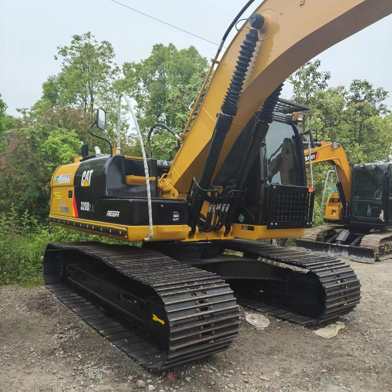CATERPILLAR 320D2 - Kettenbagger: das Bild 4 CATERPILLAR 320D2 - Kettenbagger: das Bild 4