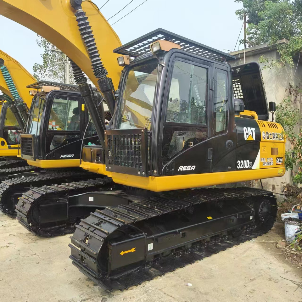 CATERPILLAR 320D2L - Kettenbagger: das Bild 4 CATERPILLAR 320D2L - Kettenbagger: das Bild 4