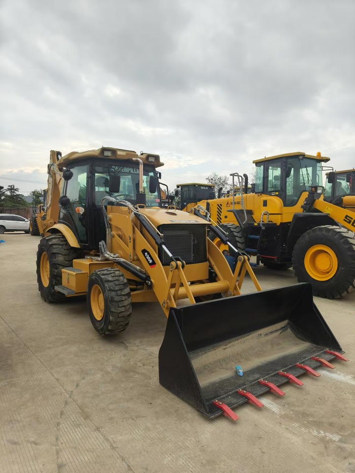 CATERPILLAR 420F - Baggerlader: das Bild 5 CATERPILLAR 420F - Baggerlader: das Bild 5
