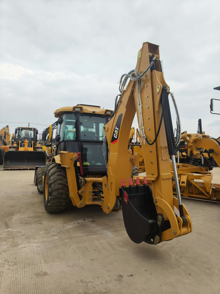 CATERPILLAR 420F - Baggerlader: das Bild 4 CATERPILLAR 420F - Baggerlader: das Bild 4