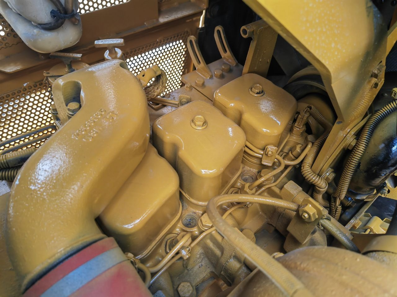 Bulldozer CATERPILLAR D5K: das Bild 14