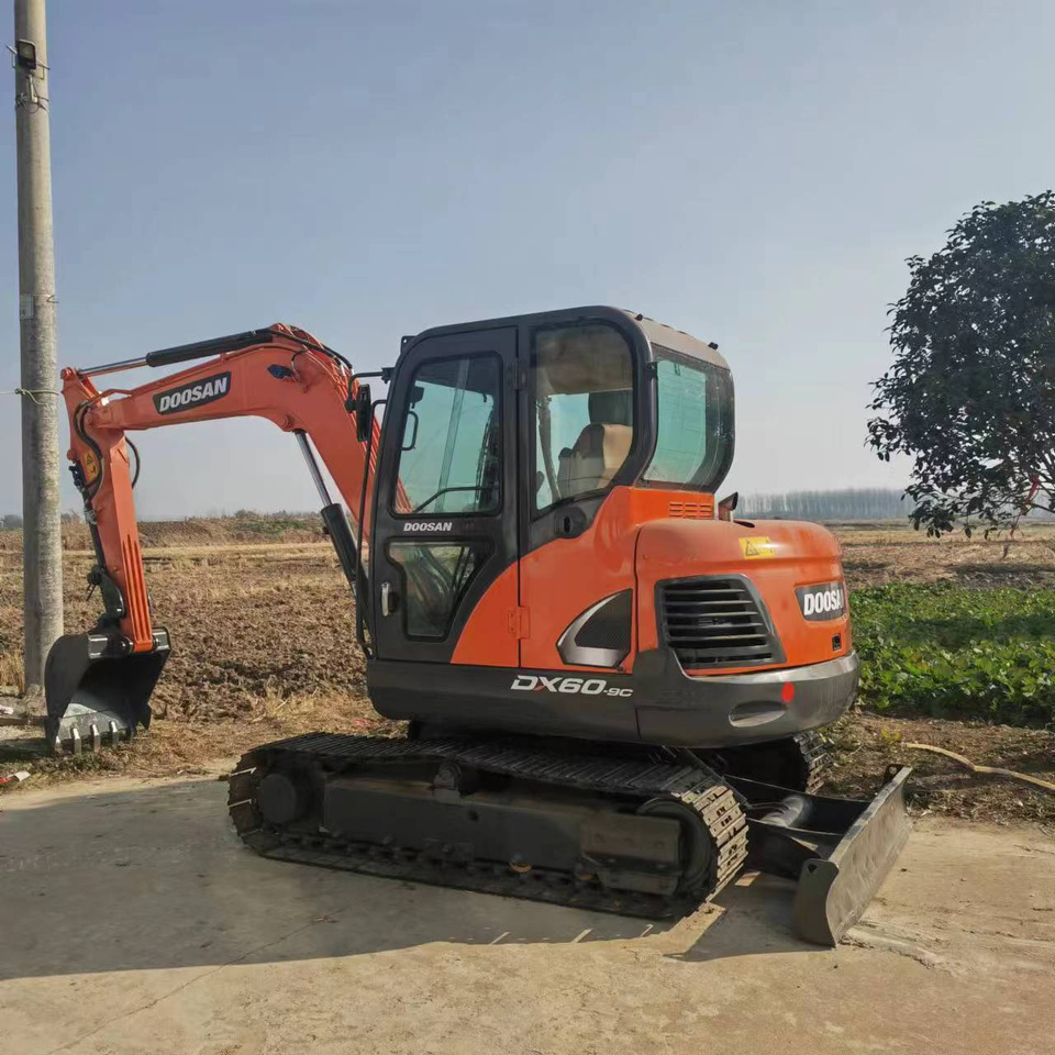 DOOSAN DX60 - Minibagger: das Bild 1 DOOSAN DX60 - Minibagger: das Bild 1