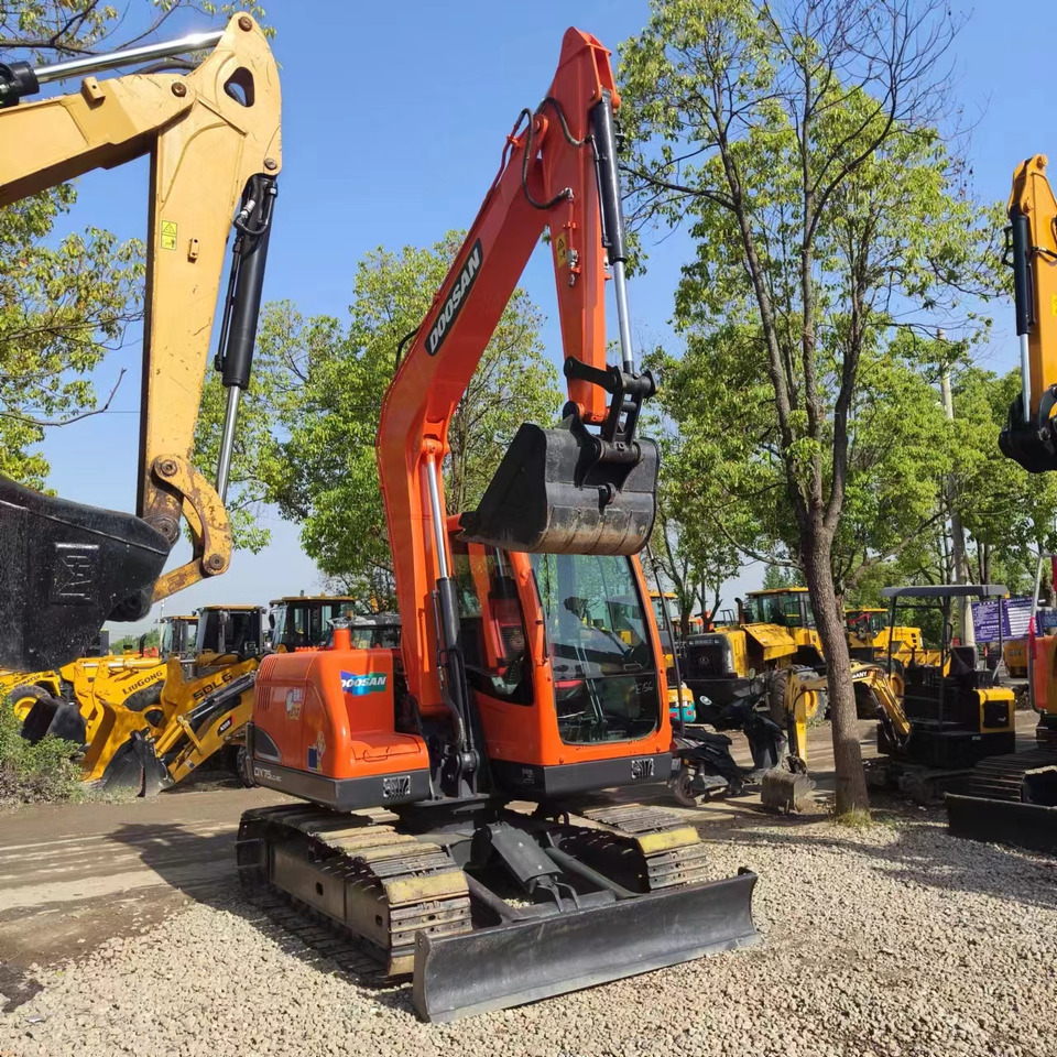 DOOSAN DX75 - Minibagger: das Bild 5 DOOSAN DX75 - Minibagger: das Bild 5
