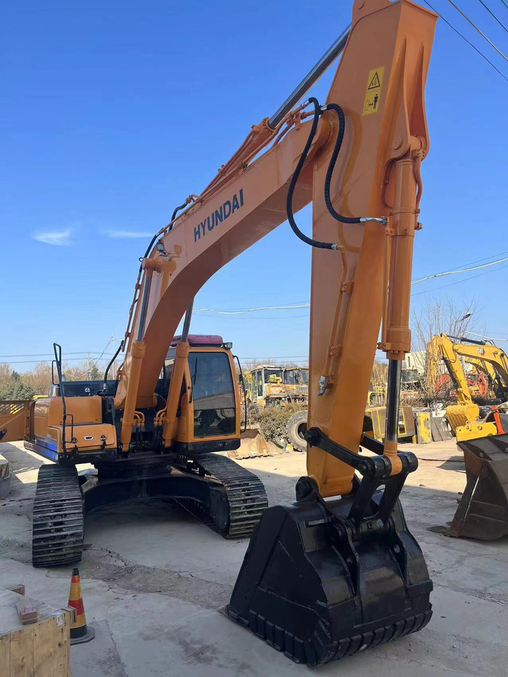Hyundai R305LC-9T - Kettenbagger: das Bild 3 Hyundai R305LC-9T - Kettenbagger: das Bild 3