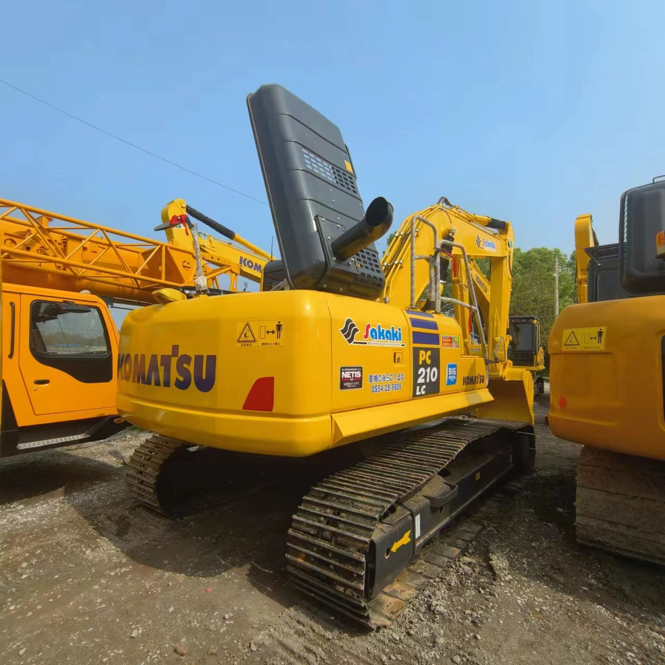 KOMATSU PC210-8 - Kettenbagger: das Bild 2 KOMATSU PC210-8 - Kettenbagger: das Bild 2