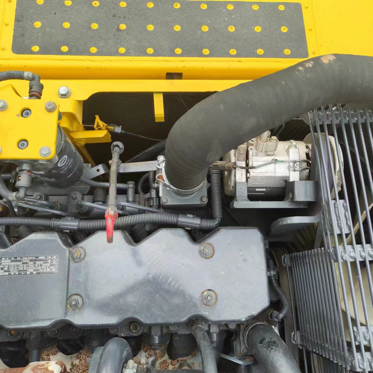 Kettenbagger KOMATSU PC240: das Bild 20 Kettenbagger KOMATSU PC240: das Bild 20