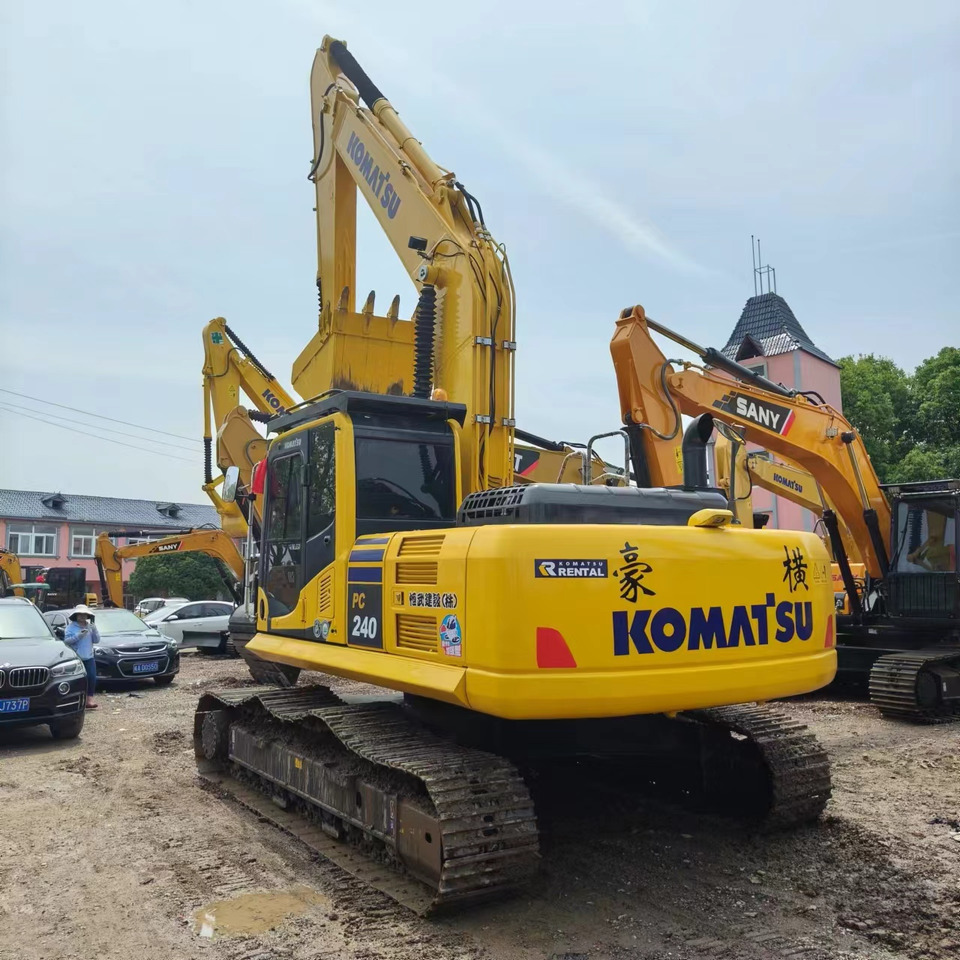 KOMATSU PC240LC-8 - Kettenbagger: das Bild 5 KOMATSU PC240LC-8 - Kettenbagger: das Bild 5