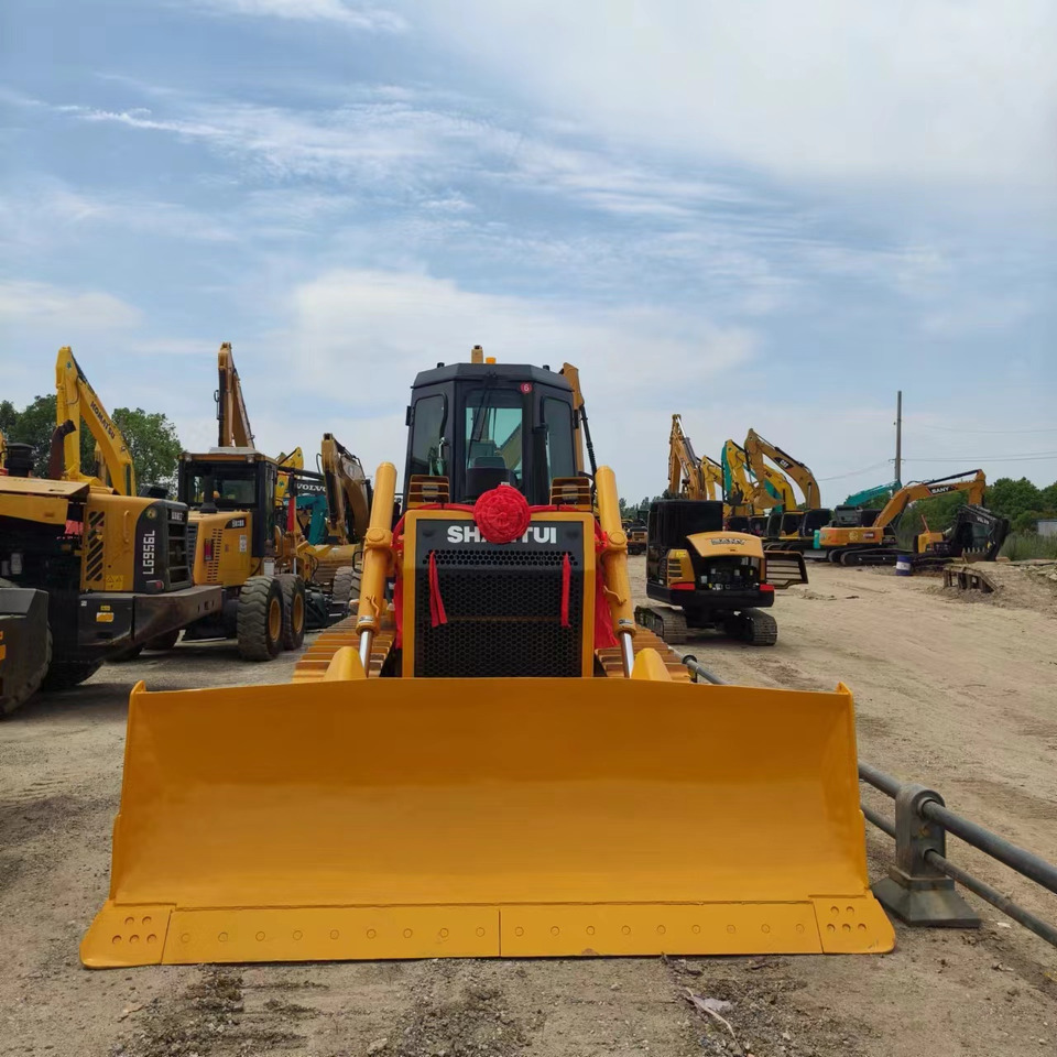 Shantui SD16 - Bulldozer: das Bild 3 Shantui SD16 - Bulldozer: das Bild 3